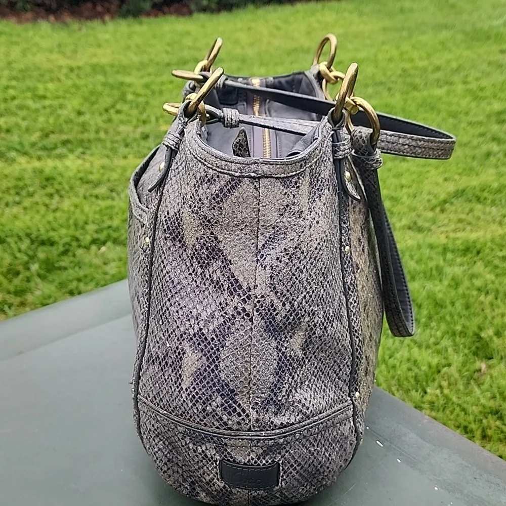 Coach Light Grey/Beige Python Embossed Leather Shoulder Tote Bag - Picture 4 of 15